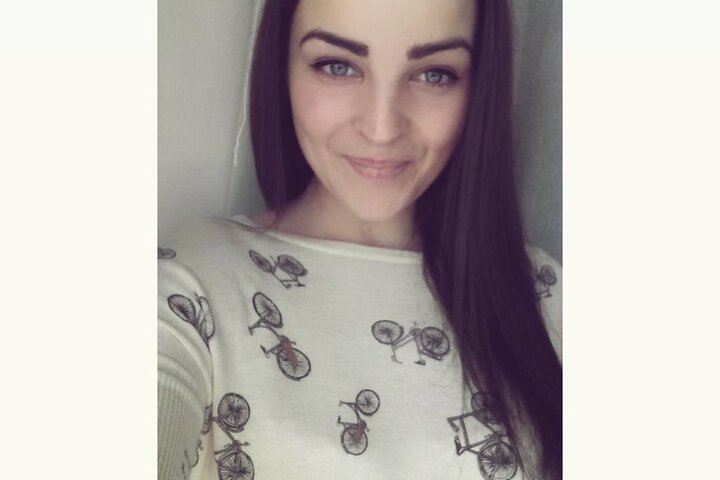 23