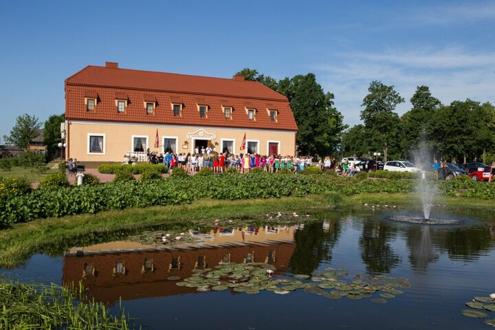 90