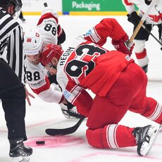 Danija – Šveicarija rungtynių akimirka | IIHF nuotr. 8