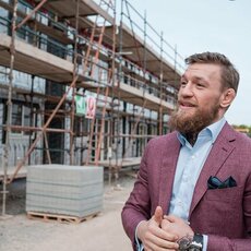 C.McGregoras stato namus šeimoms, neturinčioms savųjų | „Facebook“ nuotr. 9