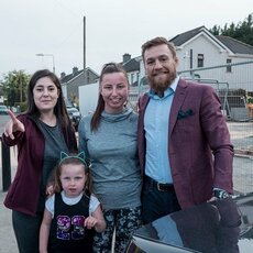 C.McGregoras stato namus šeimoms, neturinčioms savųjų | „Facebook“ nuotr. 7