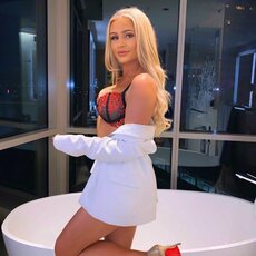 Keely Hannah | Instagram.com nuotr 7
