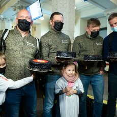 Vilniaus oro uoste sutikti Dakaro dalyviai | BNS nuotr. 22