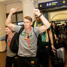 Lietuvos U-20 rinktinė sugrįžo į Lietuvą | Pauliaus Peleckio / BNS foto nuotr. 5