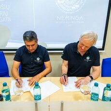 Buriuotojai ir Neringa sutarė – sieks, kad pastaroji iki 2030 metų taptų „žaliąja savivaldybe“ | Domo Rimeikos nuotr. 15