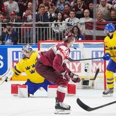 Latvija – Švedija rungtynių akimirka | IIHF nuotr. 35