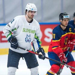 Rumunija – Slovėnija rungtynių akimirka | IIHF nuotr. 3