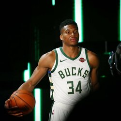 9. Giannis Antetokounmpo – 45,8 mln. Alga: 25,8 mln. Kitos pajamos: 20 mln. | Instagram.com nuotr 3