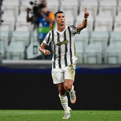 2. Cristiano Ronaldo („Juventus“ | 2020 m.: 70 mln. alga, 47 mln. reklama, viso 117 mln. | 2019 m.: 65 mln. alga, 44 mln. reklama, viso 109 mln.) | Scanpix nuotr. 2