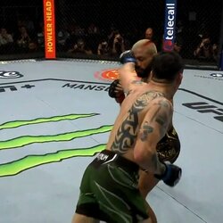 Davisonas Figueiredo ir Brandonas Moreno | „Stop“ kadras 3