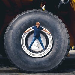 B.Vanagas vairavo didžiausią pasaulio savivartį | Vytauto Pilkausko nuotr. 4