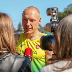 Lietuvos lengvosios atletikos žvaigždėms – paralimpinių atletų iššūkis | Lietuvos paralimpinio komiteto nuotr. 6