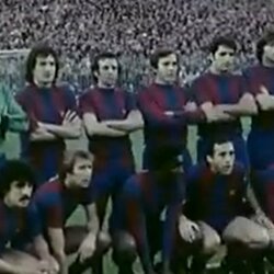 18. „Barcelonos“ namų apranga. Sezonai: 1976-1978 m. Žymūs žaidėjai: Johanas Cruyffas ir Johanas Neeskensas. | „X“ nuotr. 3
