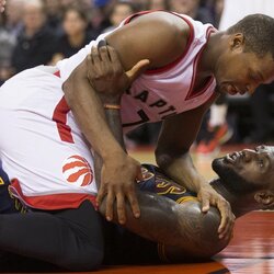 Kyle'as Lowry ir LeBronas Jamesas | Scanpix nuotr. 4