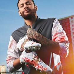 6. Neymaras (29 metai, futbolas) – 95 mln. JAV dolerių (76 mln. už darbą sporte, 19 mln. – kita veikla) | Organizatorių nuotr. 5