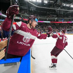 Latvija – Slovėnija rungtynių akimirka | IIHF nuotr. 5