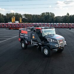 Vaidotas Žala sės prie sunkvežimių vairo | Organizatorių nuotr. 2