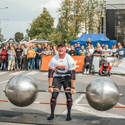 Lietuvos galiūnų čempionato etapas Pakruojyje (Lietuvos galiūnų federacijos nuotr.) | Organizatorių nuotr. 6