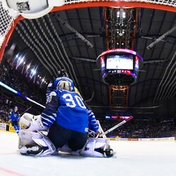 Suomija – Švedija rungtynių akimirka | IIHF nuotr. 3