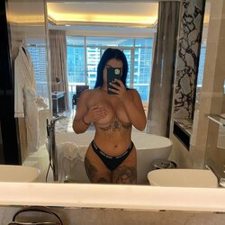Renee Gracie | Instagram.com nuotr 1