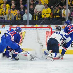 JAV – Suomija rungtynių akimirka | IIHF nuotr. 2