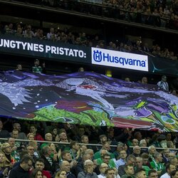 Žinomi žmonės ir sirgaliai „Žalgirio“ rungtynėse su „Panathinaikos“ | Roko Lukoševičiaus/BNS Foto nuotr. 5