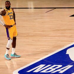 4. Los Andželo „Lakers“ (NBA), Vertė: $4.4 milijardai, Savininkai: Jerry Buss Šeima Trusts, Philip Anschutz, Įsigijimo metai: 1979, 1998, Mokėta suma: $20 mln., $268 mln. | Scanpix nuotr. 4