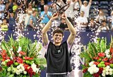 Istorinę pergalę Kanadoje pasiekęs Benas Sheltonas ATP reitinge aplenks Novaką Djokovičių