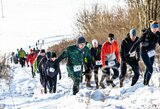 Stingdantis šaltis nesustabdė bėgikų „Trailo Kalvės“ etape Kulautuvoje