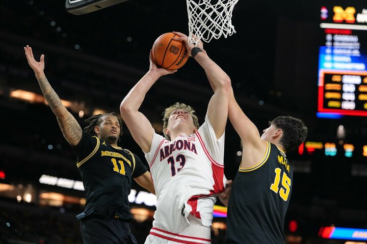 NCAA pasirengimo rungtynėse – įspūdingi Krivo ir Juzėno pasirodymai