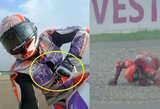 Intriga „MotoGP“ čempionate auga: F.Bagnaia krito nuo motociklo ir prarado didelę dalį persvaros