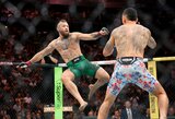 Žiaurus sugrįžimas: traumą patyręs McGregoras jau pirmą minutę nebegalėjo tęsti kovos