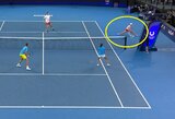 R.Nadalis Australijoje patyrė dar vieną nesėkmę, I.Swiatek smūgis be žado paliko R.Federerį