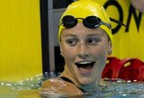 2 pasaulio plaukimo rekordus per 5 dienas pagerinusi 16-metė kanadietė: „Įprastai emocijų nerodau, bet dabar negaliu sulaikyti ašarų“ 