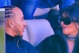 „Jis privertė ją jaustis nepatogiai“: skaitytoja iš lūpų iššifravo Hamiltono ir Kardashian pokalbį „Super Bowl“ metu