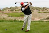 „Tai krauju sutepti pinigai“: golfo pasaulį suskaldžiusiems arabams pagalbos ranką tiesia D.Trumpas