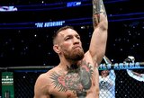 Oficialu: po penkerių metų pertraukos į narvą sugrįžtantis Conoras McGregoras susikaus su Maxu Holloway
