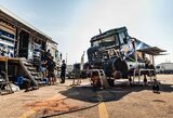 Dakaro ralio poilsio dieną „Constra Racing“ mechanikai neturėjo kada atsikvėpti – rasta dar daugiau sunkvežimio trūkumų
