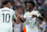 Vinicius Junioras pelnė dublį, suvaidino varžovui raudoną kortelę atnešusią pražangą, o „Real“ sugrįžo į pergalių kelią