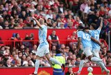 Fernandesui įspyręs Fodenas buvo išvarytas iš aikštės, „Man City“ miesto derbyje palaužė „Man Utd“