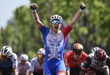 I.Konovalovas su komanda džiaugiasi pergale „Giro d’Italia“ lenktynėse