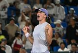 Swiatek dramatiškai laimėjo WTA 500 turnyrą Seule, rinktinei padėti atsisakiusi Raducanu krito jau aštuntfinalyje