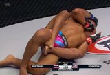 „ONE X“: buvęs UFC čempionas D.Johnsonas ypatingų taisyklių kovoje privertė pasiduoti R.Jitmuangnoną