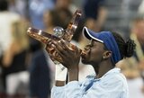 18-metės pasaka baigėsi laimingai: Victoria Mboko palaužė Naomi Osaką ir triumfavo WTA 1000 serijos turnyre