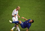 Nuo pavogtos taurės iki Zidane'o smūgio galva: 20 beprotiškiausių Pasaulio taurės turnyro momentų