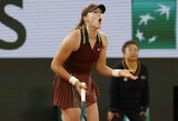 Nušvilptos rusės protrūkis „Roland Garros“ turnyre: apsiverkė, paragino mamą išeiti lauk ir smūgiavo kamuoliuką į žiūrovus