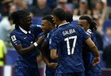 Pasaulio taurėje – 2 valandas dėl prastų oro sąlygų sustabdytos rungtynės, Klose pagal rezultatyvumą pavijęs Mbappe ir triuškinama prancūzų pergalė