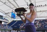 Olimpinė čempionė B.Benčič dominavo WTA 500 turnyro finale, traumą patyrusi P.Badosa nestartuos „Australian Open“ 