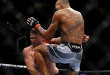 Pamatykite: kikbokso legenda A.Pereira įspūdingai debiutavo UFC ir „skrajojančiu keliu“ nokautavo A.Michailidį