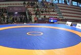 Europos jaunių imtynių čempionate O.Kniševskij laimėjo vieną kovą